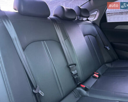 Білий Хендай Соната, об'ємом двигуна 2 л та пробігом 161 тис. км за 9999 $, фото 18 на Automoto.ua