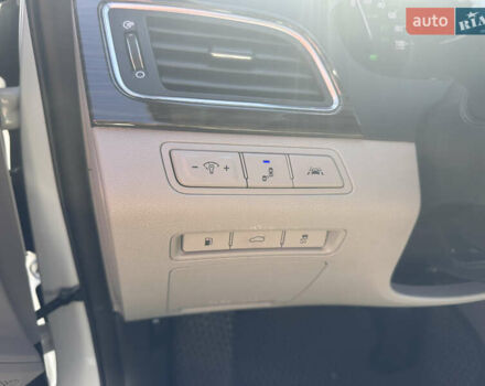 Белый Хендай Соната, объемом двигателя 2.36 л и пробегом 79 тыс. км за 17200 $, фото 10 на Automoto.ua