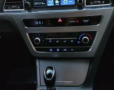 Хендай Соната 2016 в Днепре (Днепропетровске) на Automoto.ua Белый Хендай Соната, объемом двигателя 2 л и пробегом 412 тыс. км за 9999 $, фото 17 на Automoto.ua