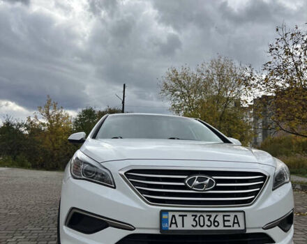Белый Хендай Соната, объемом двигателя 2.36 л и пробегом 189 тыс. км за 8900 $, фото 2 на Automoto.ua
