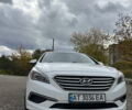 Белый Хендай Соната, объемом двигателя 2.36 л и пробегом 189 тыс. км за 8900 $, фото 2 на Automoto.ua
