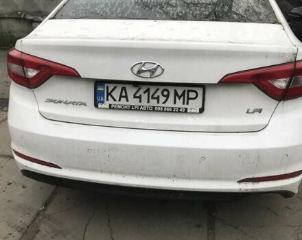Білий Хендай Соната, об'ємом двигуна 2 л та пробігом 368 тис. км за 5777 $, фото 7 на Automoto.ua