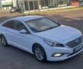 Белый Хендай Соната, объемом двигателя 1.69 л и пробегом 177 тыс. км за 12800 $, фото 2 на Automoto.ua