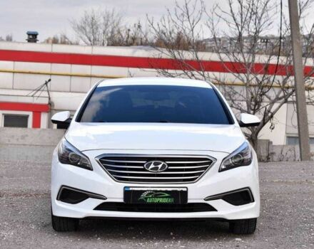 Белый Хендай Соната, объемом двигателя 2.4 л и пробегом 165 тыс. км за 9650 $, фото 5 на Automoto.ua