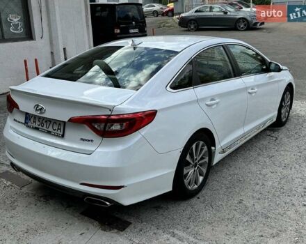Белый Хендай Соната, объемом двигателя 2.36 л и пробегом 116 тыс. км за 11700 $, фото 5 на Automoto.ua