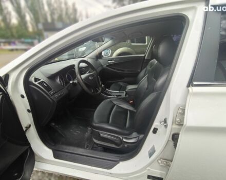 Білий Хендай Соната, об'ємом двигуна 2 л та пробігом 338 тис. км за 8500 $, фото 8 на Automoto.ua