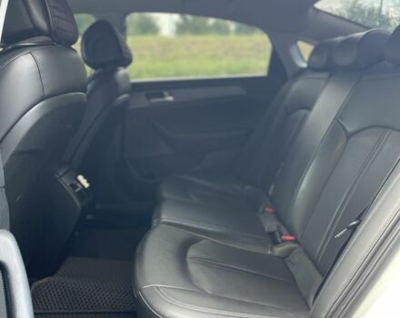 Білий Хендай Соната, об'ємом двигуна 2 л та пробігом 315 тис. км за 7950 $, фото 7 на Automoto.ua