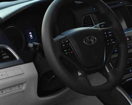 Белый Хендай Соната, объемом двигателя 2.4 л и пробегом 165 тыс. км за 9650 $, фото 7 на Automoto.ua