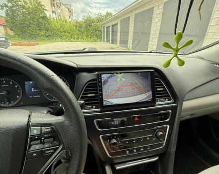 Белый Хендай Соната, объемом двигателя 2.36 л и пробегом 195 тыс. км за 8850 $, фото 20 на Automoto.ua