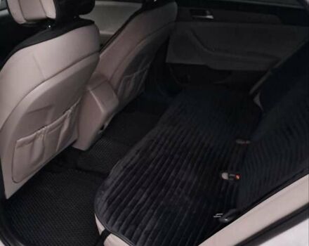 Белый Хендай Соната, объемом двигателя 2.4 л и пробегом 184 тыс. км за 10900 $, фото 21 на Automoto.ua