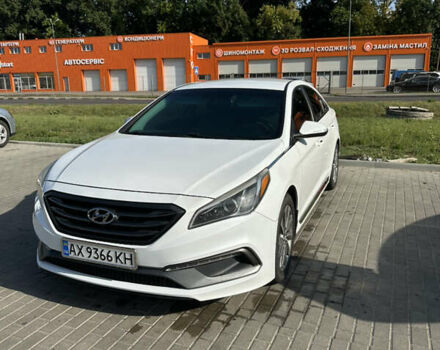 Белый Хендай Соната, объемом двигателя 2.36 л и пробегом 156 тыс. км за 11300 $, фото 1 на Automoto.ua