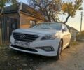 Белый Хендай Соната, объемом двигателя 2 л и пробегом 420 тыс. км за 9500 $, фото 1 на Automoto.ua