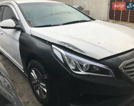 Білий Хендай Соната, об'ємом двигуна 2 л та пробігом 368 тис. км за 5777 $, фото 1 на Automoto.ua