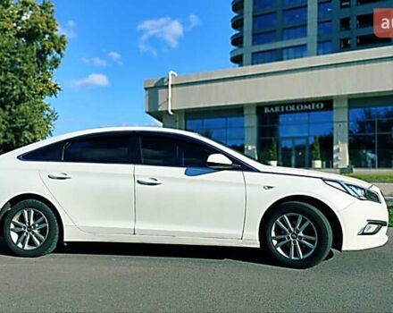 Хендай Соната 2016 в Днепре (Днепропетровске) на Automoto.ua Белый Хендай Соната, объемом двигателя 2 л и пробегом 412 тыс. км за 9999 $, фото 7 на Automoto.ua