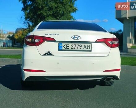 Хендай Соната 2016 в Днепре (Днепропетровске) на Automoto.ua Белый Хендай Соната, объемом двигателя 2 л и пробегом 412 тыс. км за 9999 $, фото 2 на Automoto.ua