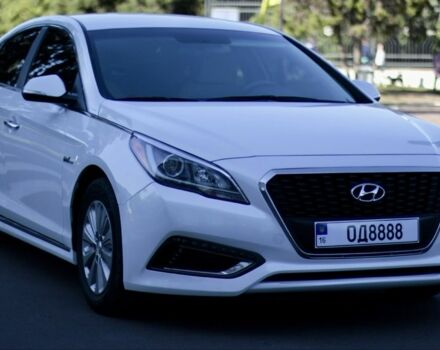 Білий Хендай Соната, об'ємом двигуна 2 л та пробігом 113 тис. км за 13500 $, фото 1 на Automoto.ua