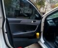 Білий Хендай Соната, об'ємом двигуна 2 л та пробігом 420 тис. км за 9500 $, фото 2 на Automoto.ua