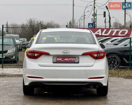 Белый Хендай Соната, объемом двигателя 2 л и пробегом 355 тыс. км за 9900 $, фото 53 на Automoto.ua