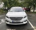 Белый Хендай Соната, объемом двигателя 2 л и пробегом 300 тыс. км за 9000 $, фото 2 на Automoto.ua