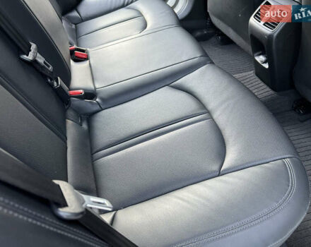 Белый Хендай Соната, объемом двигателя 2 л и пробегом 212 тыс. км за 11500 $, фото 3 на Automoto.ua