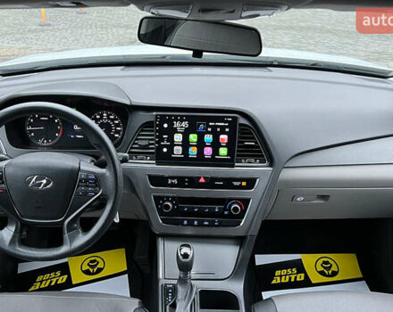Белый Хендай Соната, объемом двигателя 2.36 л и пробегом 123 тыс. км за 9200 $, фото 13 на Automoto.ua