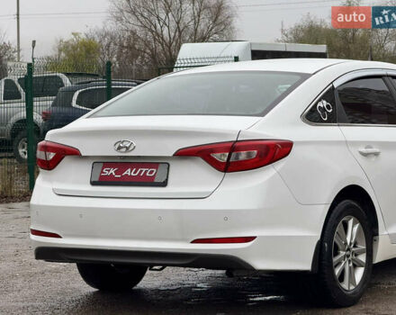 Белый Хендай Соната, объемом двигателя 2 л и пробегом 355 тыс. км за 9900 $, фото 50 на Automoto.ua