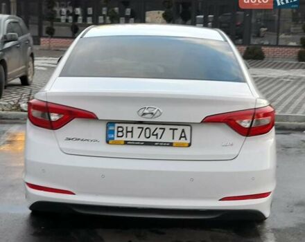 Білий Хендай Соната, об'ємом двигуна 2 л та пробігом 303 тис. км за 11500 $, фото 9 на Automoto.ua