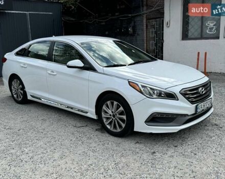 Белый Хендай Соната, объемом двигателя 2.36 л и пробегом 116 тыс. км за 11700 $, фото 1 на Automoto.ua