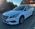 Белый Хендай Соната, объемом двигателя 2.4 л и пробегом 194 тыс. км за 8500 $, фото 1 на Automoto.ua