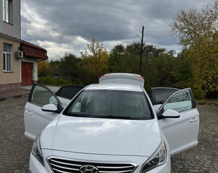 Белый Хендай Соната, объемом двигателя 2.36 л и пробегом 189 тыс. км за 8900 $, фото 5 на Automoto.ua