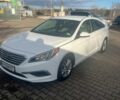 Белый Хендай Соната, объемом двигателя 2.4 л и пробегом 195 тыс. км за 10200 $, фото 1 на Automoto.ua