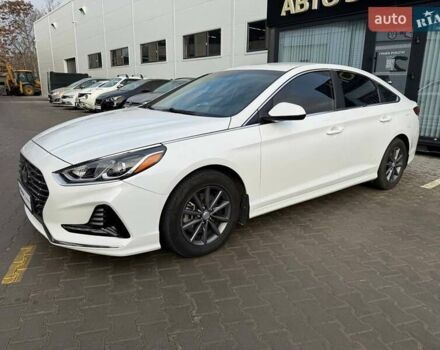 Білий Хендай Соната, об'ємом двигуна 2.36 л та пробігом 57 тис. км за 15950 $, фото 2 на Automoto.ua