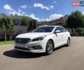 Білий Хендай Соната, об'ємом двигуна 2 л та пробігом 386 тис. км за 10390 $, фото 1 на Automoto.ua