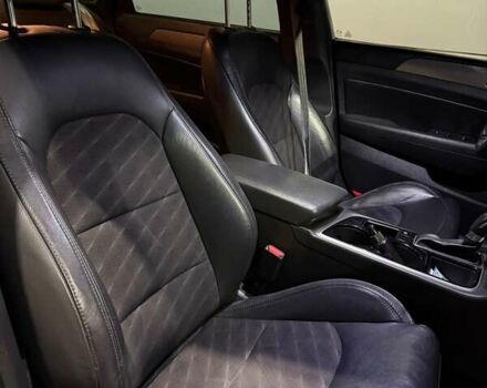 Белый Хендай Соната, объемом двигателя 2.36 л и пробегом 80 тыс. км за 13000 $, фото 18 на Automoto.ua