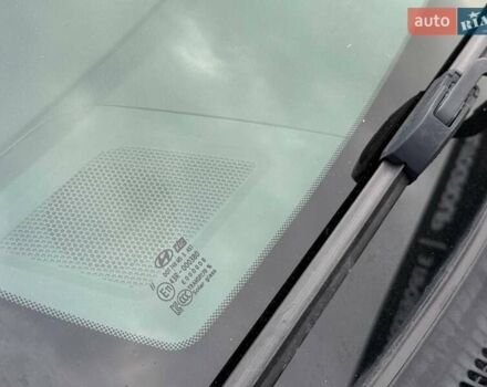 Білий Хендай Соната, об'ємом двигуна 2.36 л та пробігом 57 тис. км за 15950 $, фото 22 на Automoto.ua