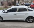 Хендай Соната 2017 в Киеве на Automoto.ua Белый Хендай Соната, объемом двигателя 2 л и пробегом 410 тыс. км за 12500 $, фото 3 на Automoto.ua