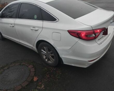 Белый Хендай Соната, объемом двигателя 2 л и пробегом 555 тыс. км за 7500 $, фото 5 на Automoto.ua