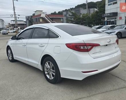 Білий Хендай Соната, об'ємом двигуна 2 л та пробігом 415 тис. км за 9490 $, фото 1 на Automoto.ua