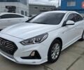 Белый Хендай Соната, объемом двигателя 2 л и пробегом 408 тыс. км за 10990 $, фото 1 на Automoto.ua