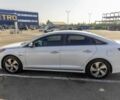 Белый Хендай Соната, объемом двигателя 2 л и пробегом 129 тыс. км за 15395 $, фото 4 на Automoto.ua