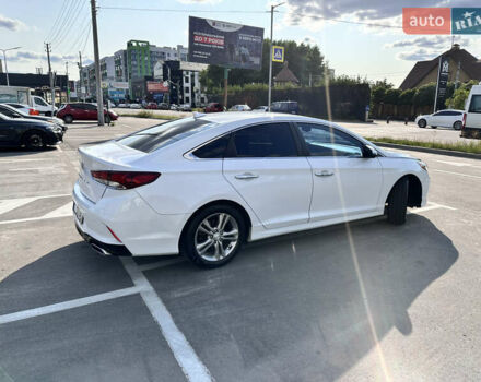 Белый Хендай Соната, объемом двигателя 2.36 л и пробегом 83 тыс. км за 13500 $, фото 10 на Automoto.ua