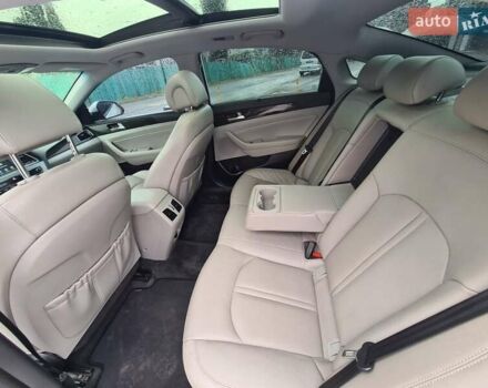 Хендай Соната 2017 в Киеве на Automoto.ua Белый Хендай Соната, объемом двигателя 2 л и пробегом 180 тыс. км за 14500 $, фото 4 на Automoto.ua