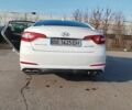 Белый Хендай Соната, объемом двигателя 2 л и пробегом 112 тыс. км за 13700 $, фото 1 на Automoto.ua