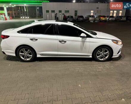 Белый Хендай Соната, объемом двигателя 2.36 л и пробегом 80 тыс. км за 13000 $, фото 24 на Automoto.ua