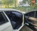 Белый Хендай Соната, объемом двигателя 2 л и пробегом 205 тыс. км за 10000 $, фото 7 на Automoto.ua