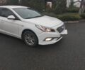 Белый Хендай Соната, объемом двигателя 2 л и пробегом 555 тыс. км за 7500 $, фото 1 на Automoto.ua