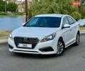 Белый Хендай Соната, объемом двигателя 2 л и пробегом 112 тыс. км за 13500 $, фото 1 на Automoto.ua