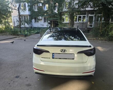 Білий Хендай Соната, об'ємом двигуна 2 л та пробігом 205 тис. км за 9800 $, фото 2 на Automoto.ua