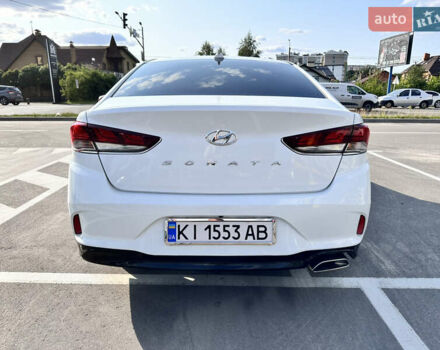 Белый Хендай Соната, объемом двигателя 2.36 л и пробегом 83 тыс. км за 13500 $, фото 7 на Automoto.ua