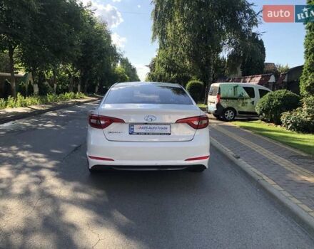 Білий Хендай Соната, об'ємом двигуна 2 л та пробігом 444 тис. км за 9990 $, фото 5 на Automoto.ua